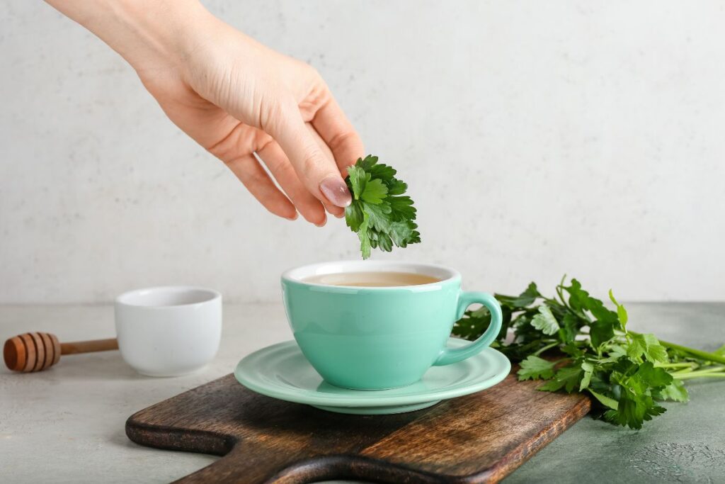 Kaip pasigaminti petražolių arbatą