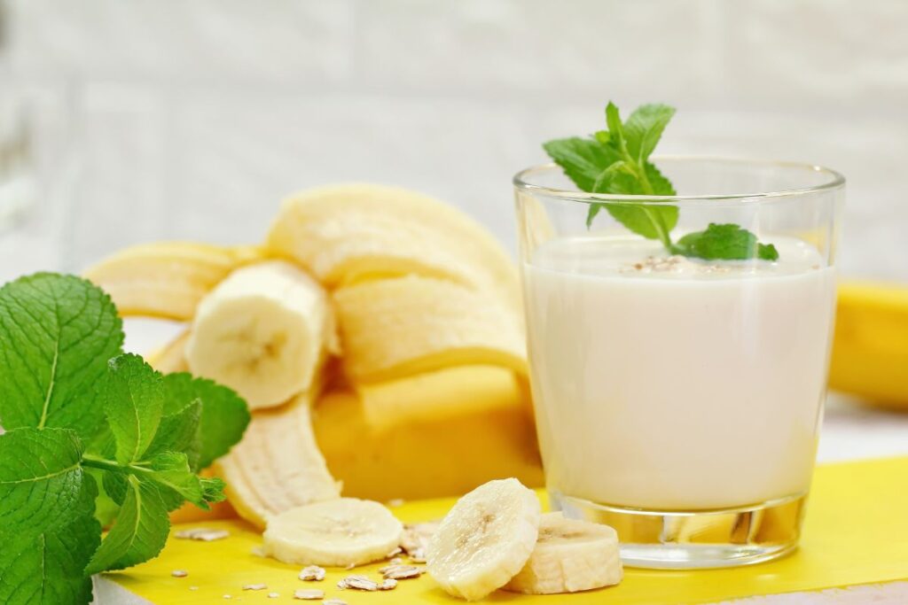 Bananų ir pieno gėrimas nuo kosulio