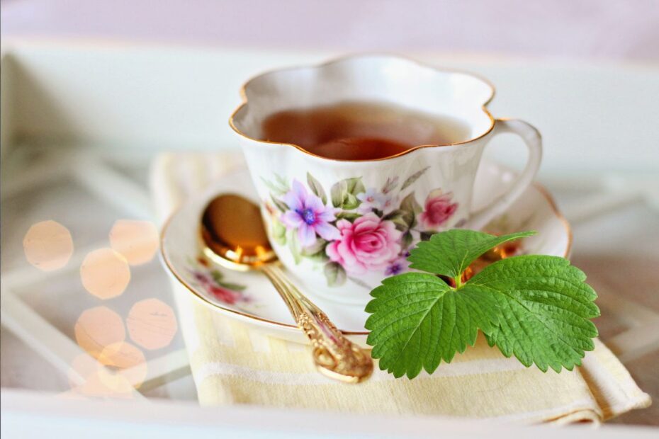 Braškių lapų arbata: ar žinojote kokie naudingi yra braškių lapai?