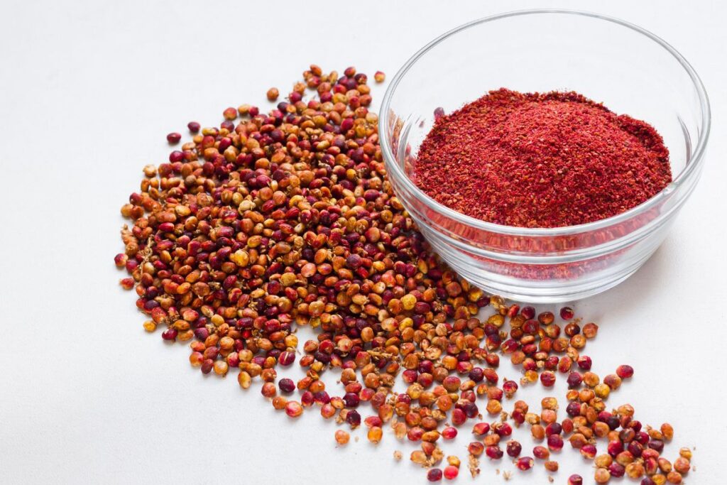 Kada ir kaip rinkti žagrenio vaisius arbatai?